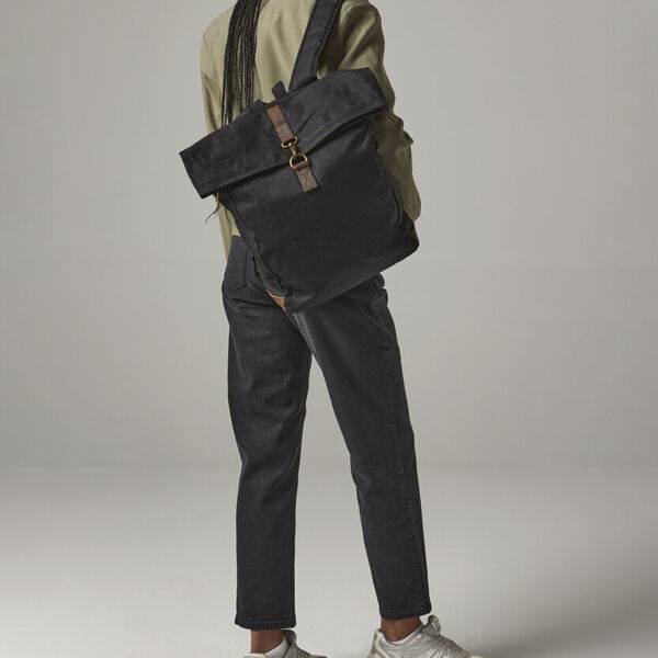 Heritage waxed canvas backpack Thumbnail